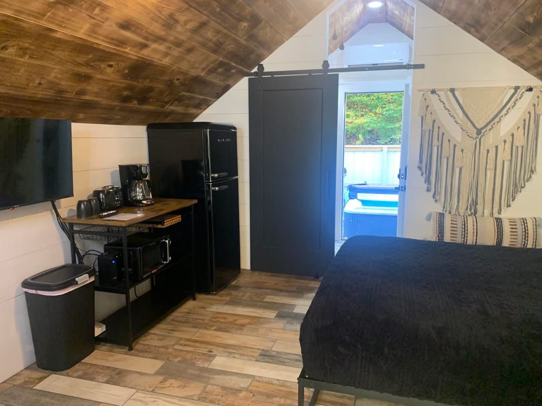 Cabins by Horizon Building Co.