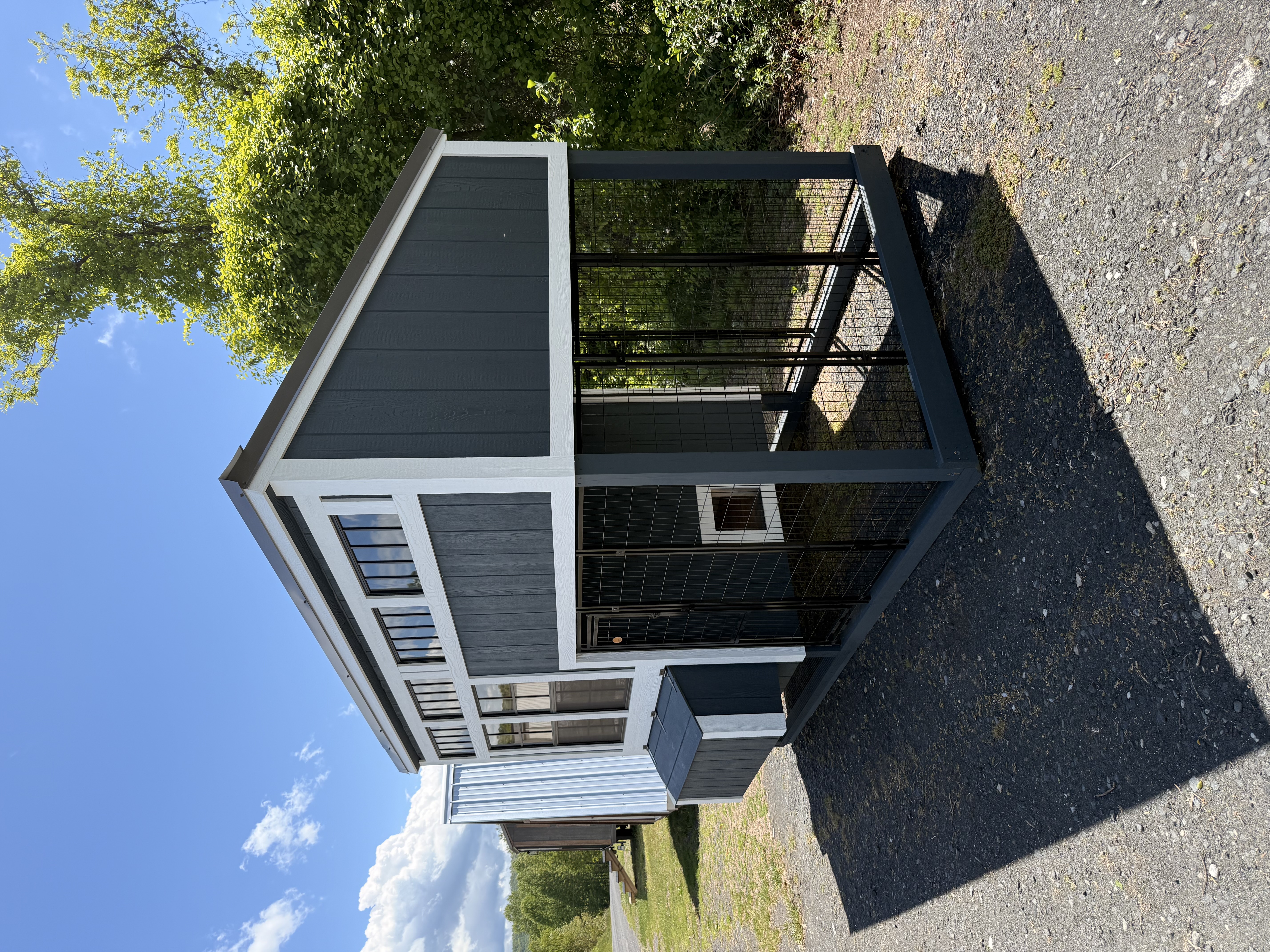 Chicken Coops by Horizon Building Co.