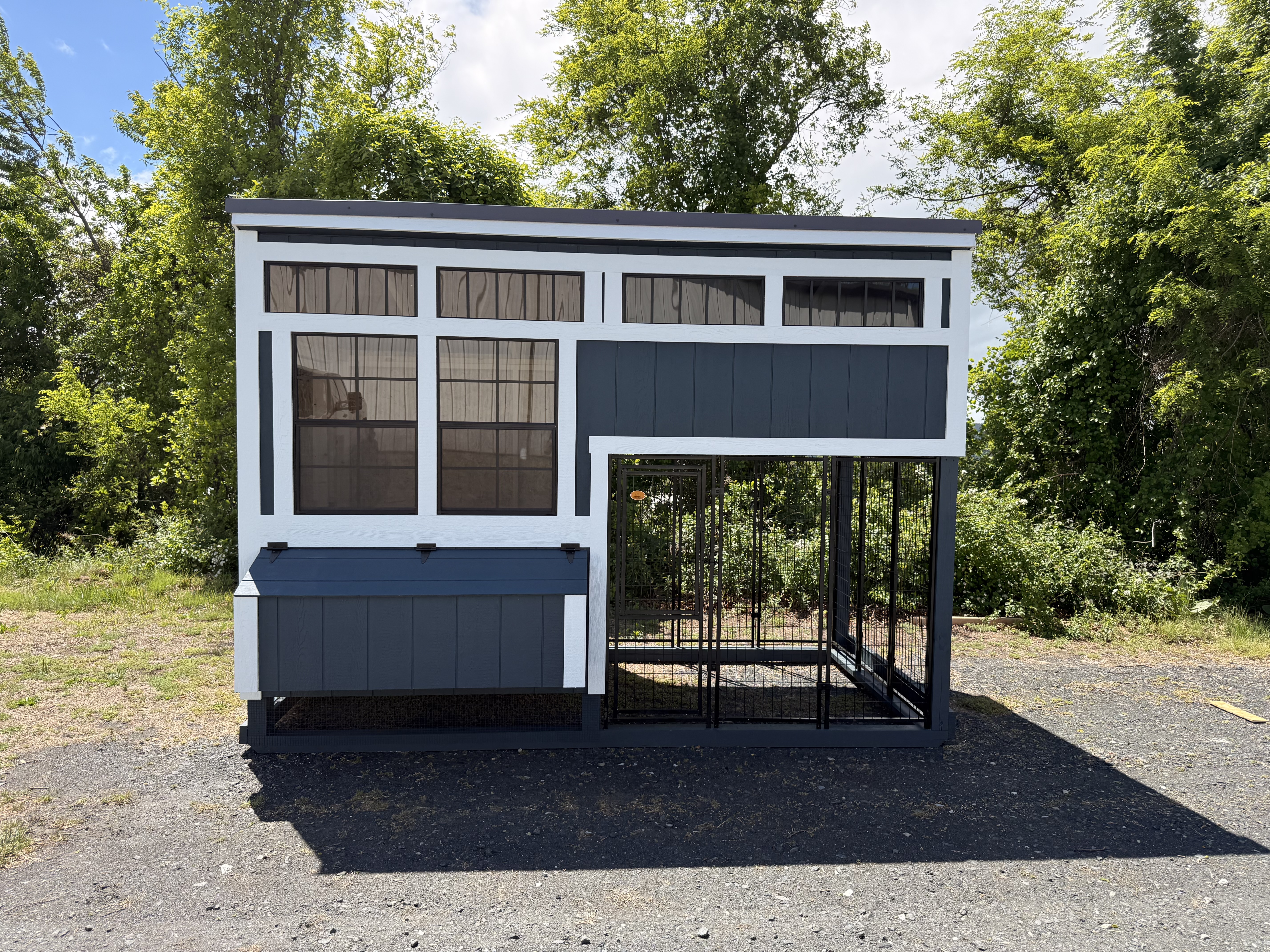 Chicken Coops by Horizon Building Co.