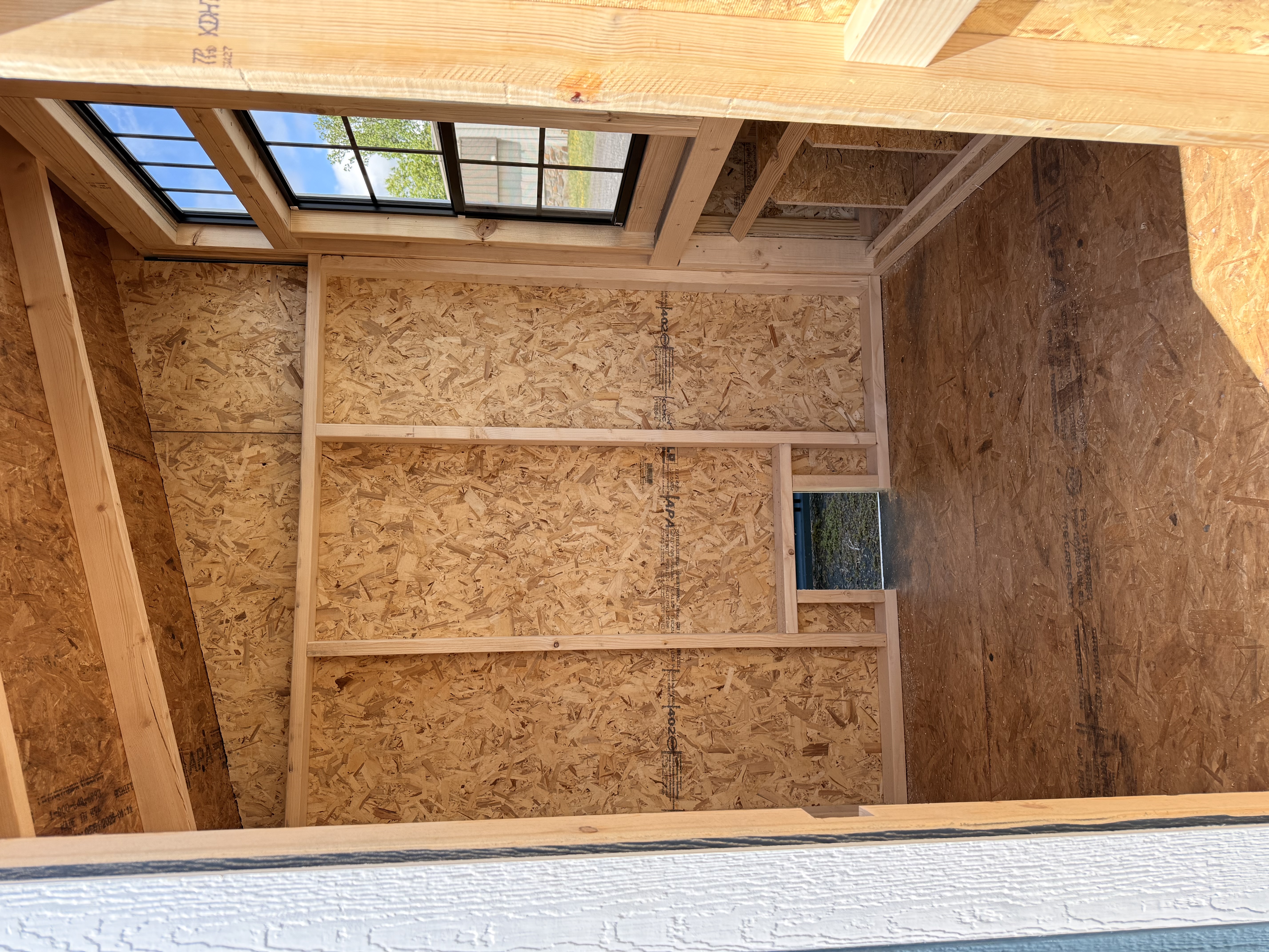 Chicken Coops by Horizon Building Co.