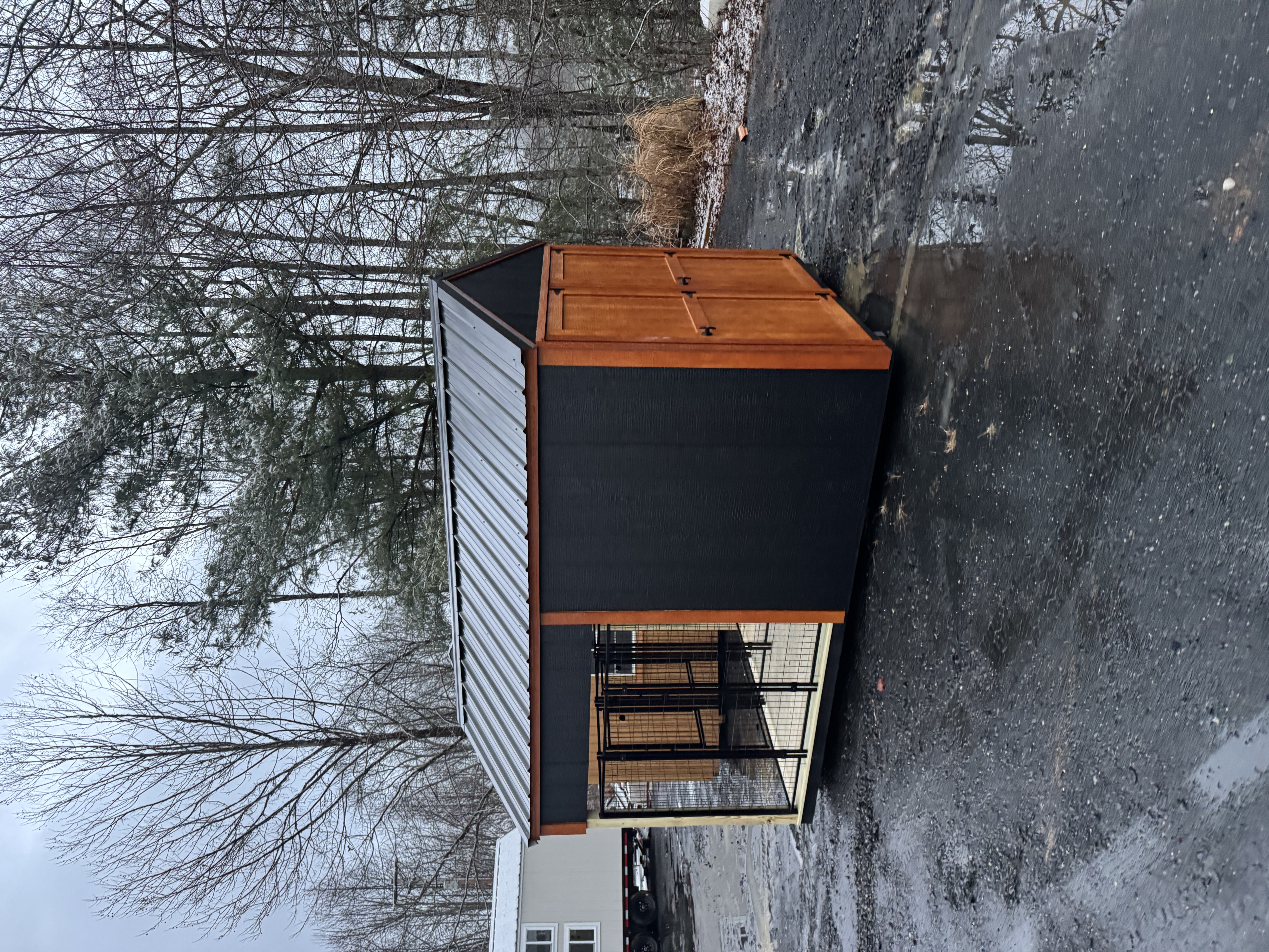 Dog Kennels by Horizon Building Co.